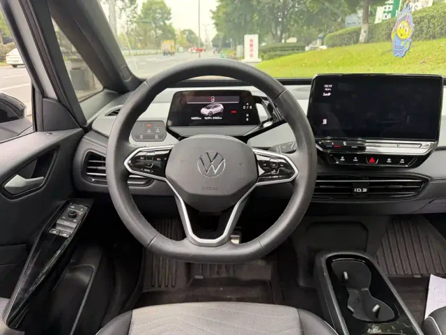 Volkswagen ID.3 — Фото автомобиля 14