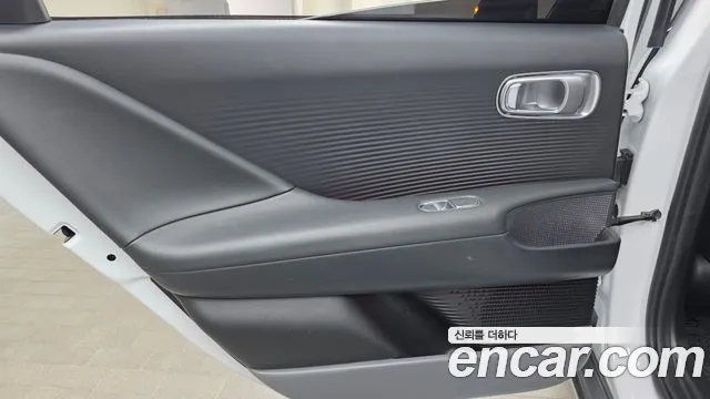 Hyundai Ioniq 6 — Фото автомобиля 14