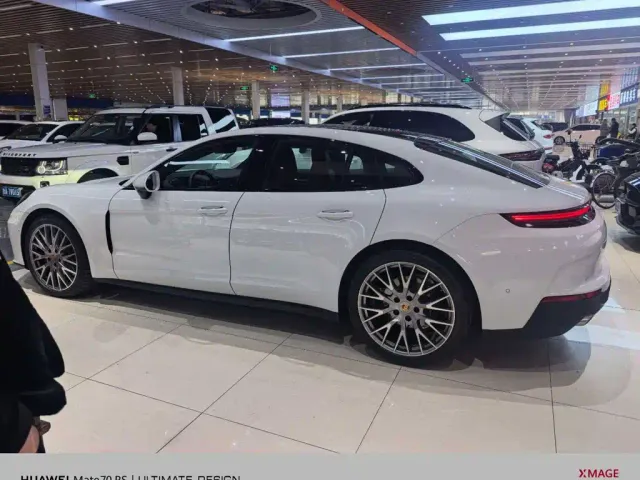 Porsche Panamera — Фото автомобиля 5