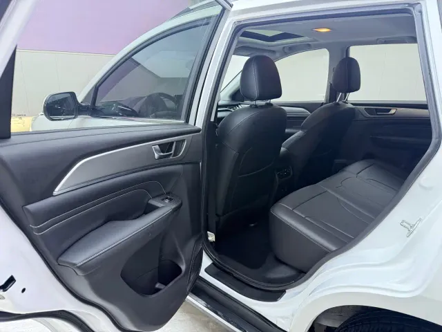 Haval M6 — Фото автомобиля 15
