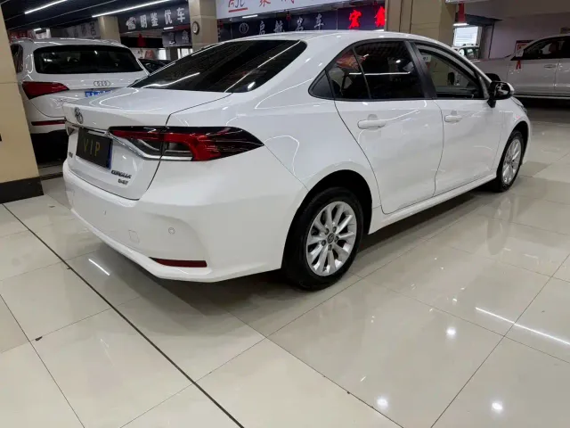 Toyota Corolla — Фото автомобиля 4