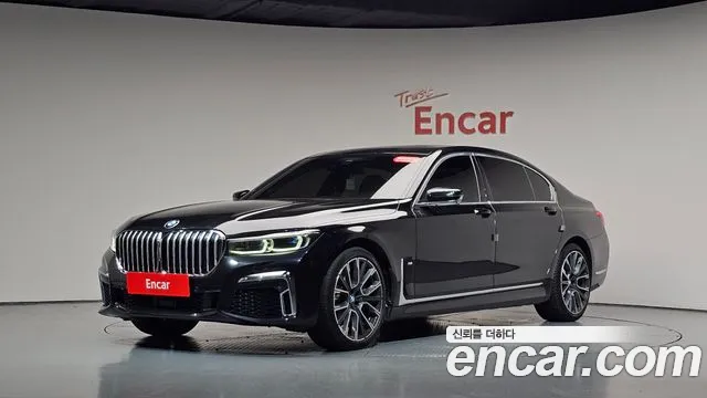 Фотография автомобиля — BMW 7 Series