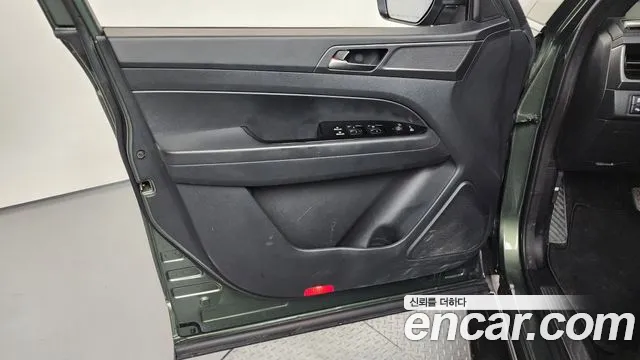 KG_Mobility_Ssangyong Rexton Новый Rexton Sport Khan Дизель 2.2 4WD — Фото автомобиля 22