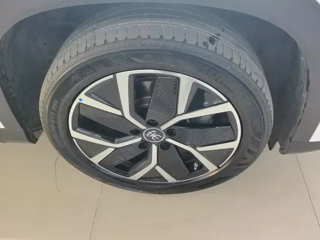 BYD Song L DM-i — Фото автомобиля 6