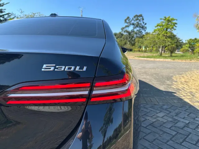 BMW 5 Series — Фото автомобиля 23