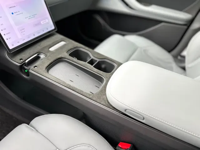 Nio ET5 Touring — Фото автомобиля 10