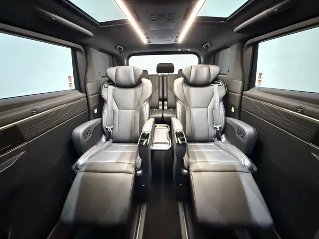 Toyota Alphard — Фото автомобиля 10
