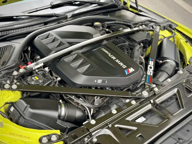 BMW M4 — Фото автомобиля 5