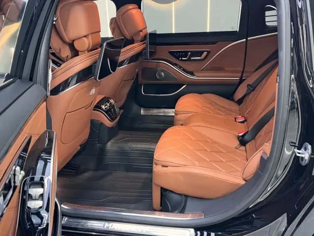Mercedes-Benz Maybach S-Class — Фото автомобиля 20