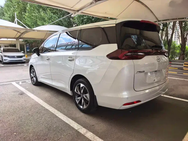 GAC Trumpchi M6 — Фото автомобиля 13