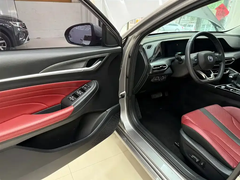 Changan Eado 2021 PLUS Blue Whale NE 1.4T GDI DCT Flagship — Фото автомобиля 8