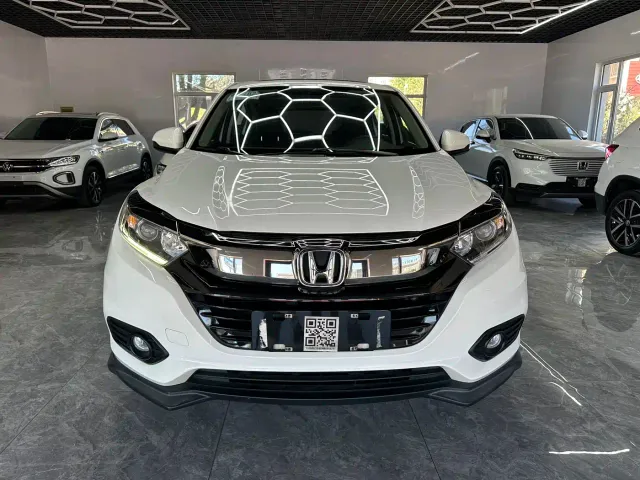 Фотография автомобиля — Honda Vezel