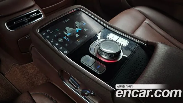 Genesis G90 Бензин 3.5 турбо AWD — Фото автомобиля 17