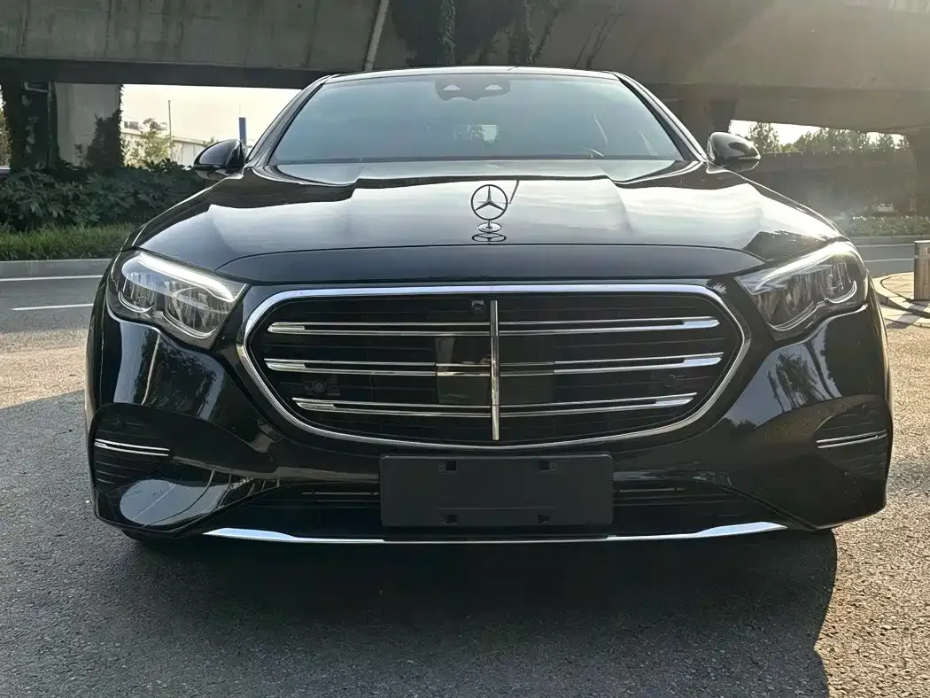 Mercedes-Benz Mercedes-Benz E-Class 2024 Model E 300 L Luxury — Фото автомобиля 2