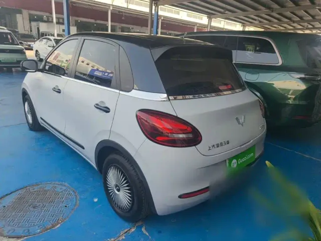 Wuling Bingo — Фото автомобиля 4