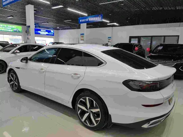 Volkswagen Lamando — Фото автомобиля 6