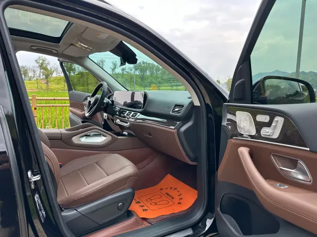 Mercedes-Benz GLE-Class — Фото автомобиля 9