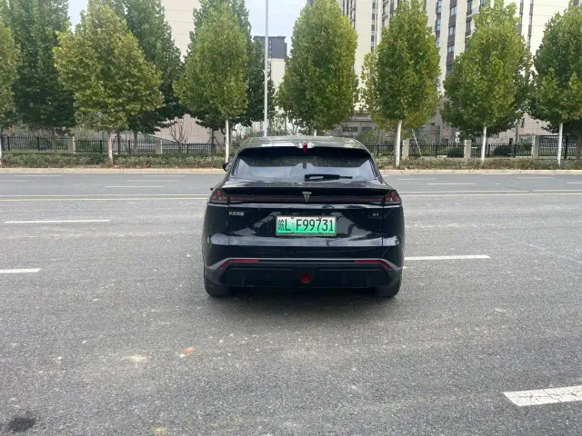 Deepal S07 — Фото автомобиля 10
