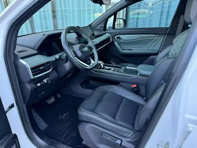 Geely Haoyue L — Фото автомобиля 9