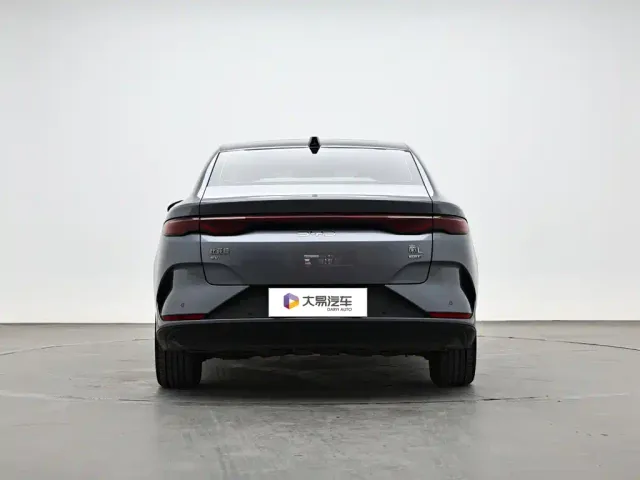 BYD Qin L — Фото автомобиля 4