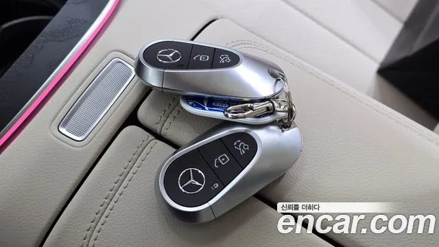 Mercedes-Benz E-Class — Фото автомобиля 15