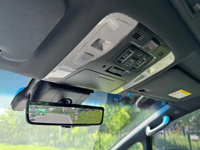 Toyota Vellfire — Фото автомобиля 13