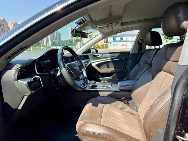 Audi A7L — Фото автомобиля 7