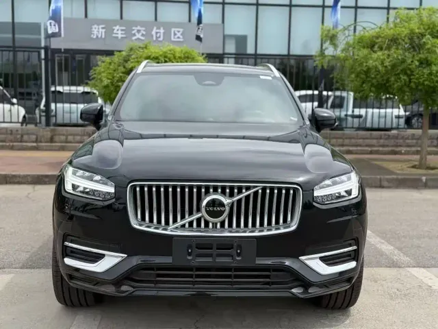 Volvo Volvo XC90 2023 B6 Smart Comfort Luxury Edition 7-Seater — Фото автомобиля 2