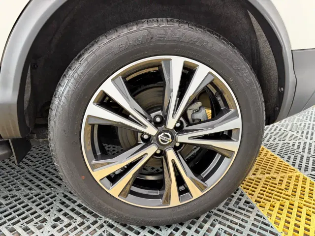 Nissan Qashqai — Фото автомобиля 28