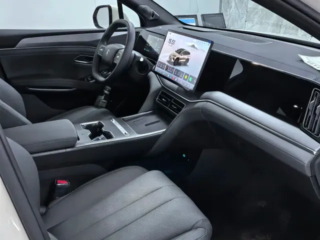 BYD Song Ultra — Фото автомобиля 9