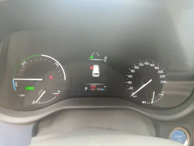 Toyota Sienna — Фото автомобиля 3