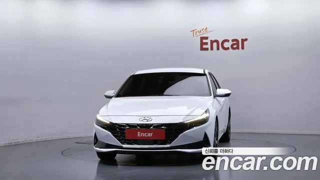 Hyundai Avante — Фото автомобиля 3