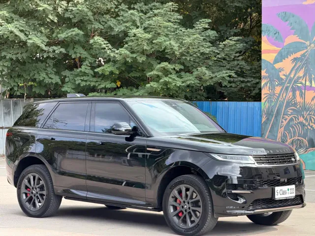 Land Rover Range Rover Sport — Фото автомобиля 3