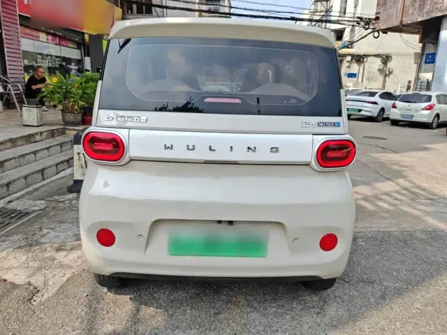 Wuling Hongguang Mini EV — Фото автомобиля 5