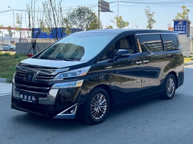 Фотография автомобиля — Toyota Vellfire
