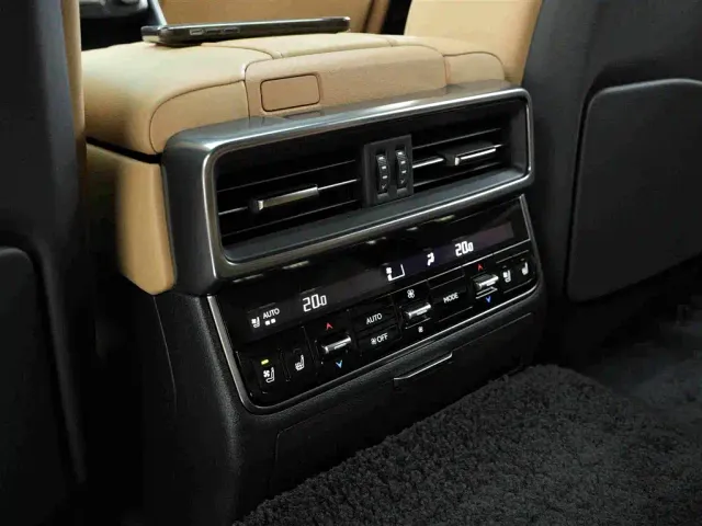 Lexus LX — Фото автомобиля 18