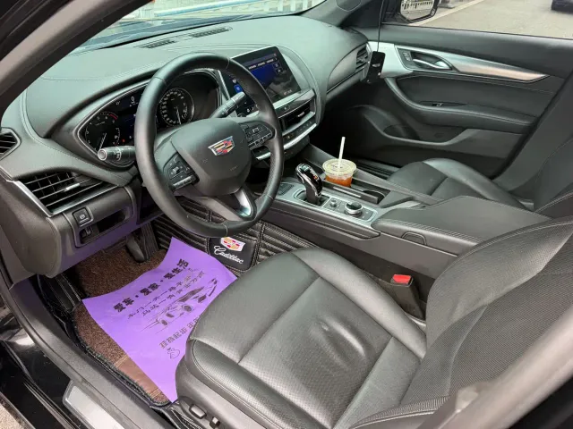 Cadillac CT5 — Фото автомобиля 5