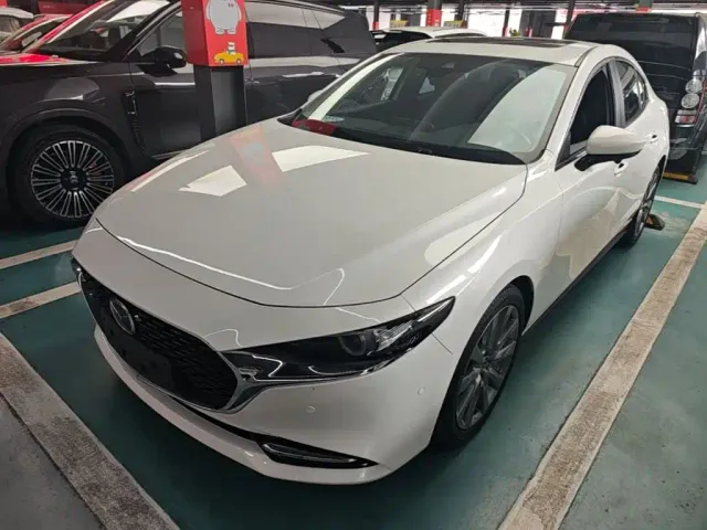 Фотография автомобиля — Mazda Axela