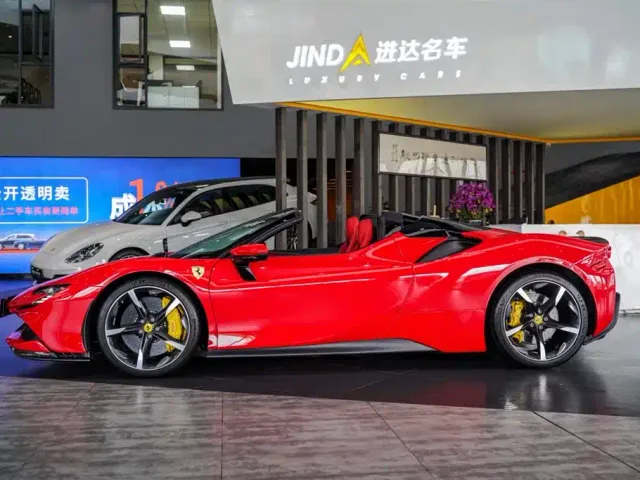 Ferrari SF90 — Фото автомобиля 9