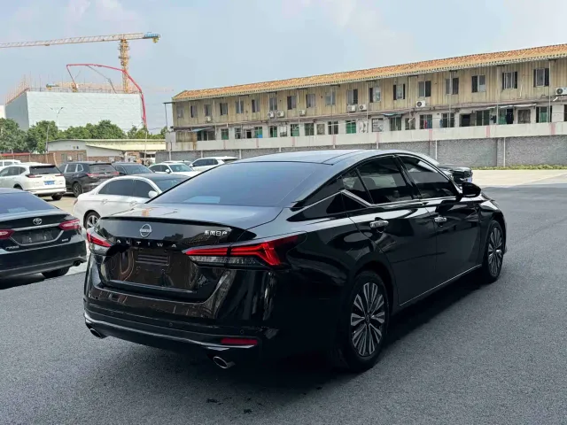 Nissan Teana — Фото автомобиля 9
