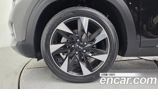 Kia Seltos Seltos Бензин 1.6 турбо 2WD — Фото автомобиля 5