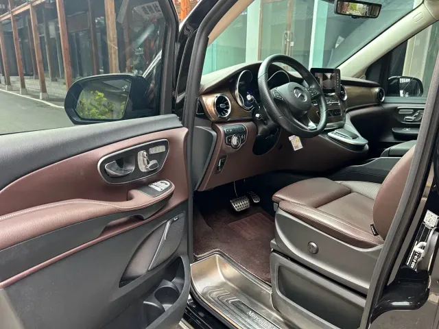 Mercedes-Benz V-Class — Фото автомобиля 4