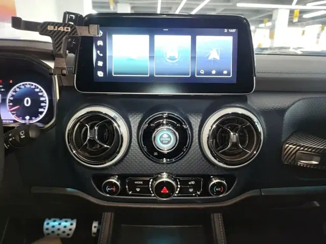 BAIC BJ40 — Фото автомобиля 12