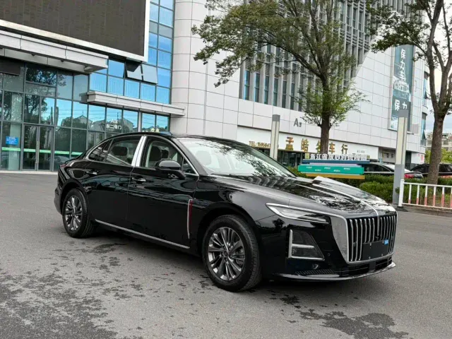 Hongqi H5 — Фото автомобиля 4