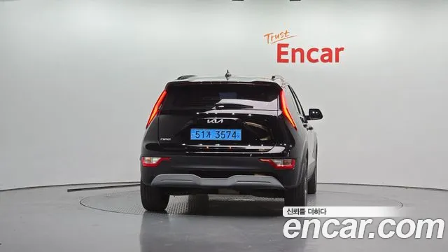 Kia Niro — Фото автомобиля 4