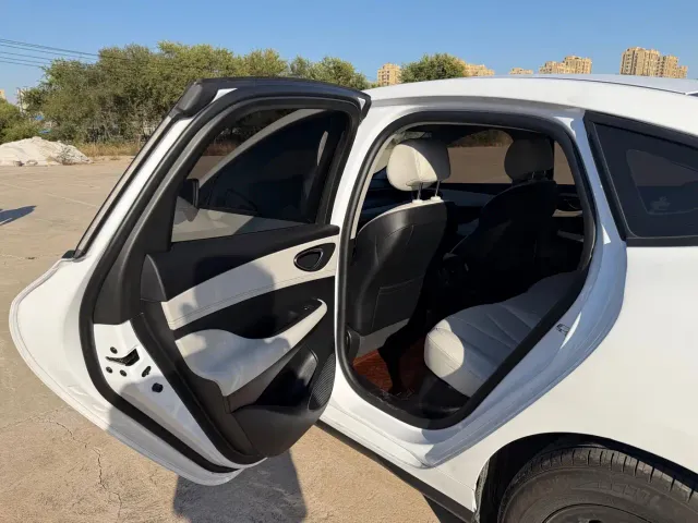 BYD Seal 05 DM-i — Фото автомобиля 7
