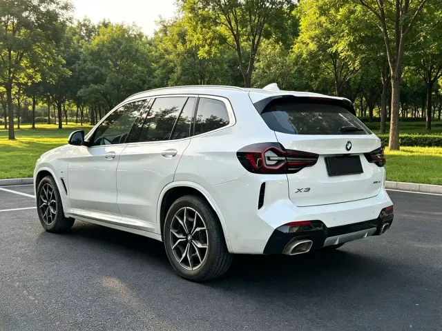 BMW X3 — Фото автомобиля 4