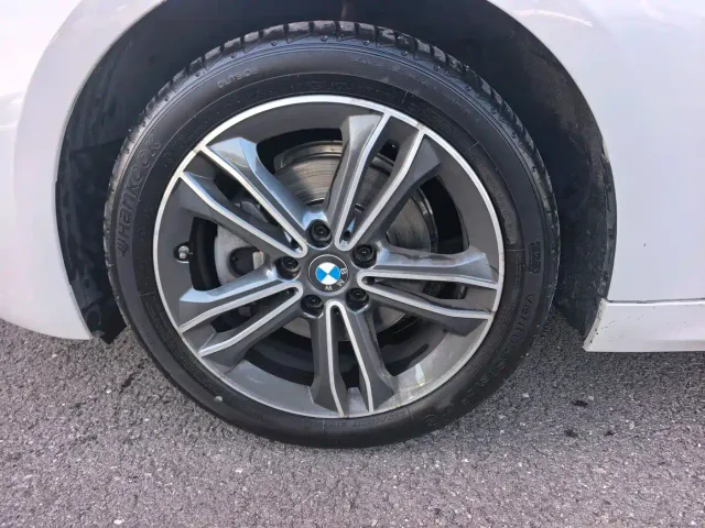 BMW 1 Series — Фото автомобиля 4