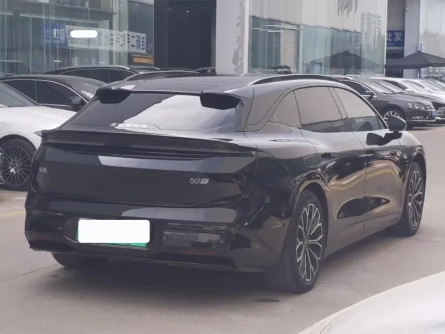 Zeekr 007 GT — Фото автомобиля 8