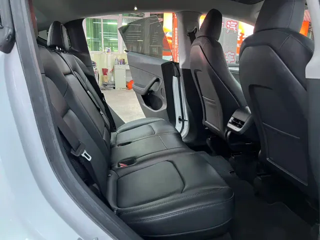 Tesla Model Y 2022 Facelift Rear-Wheel Drive Version — Фото автомобиля 10